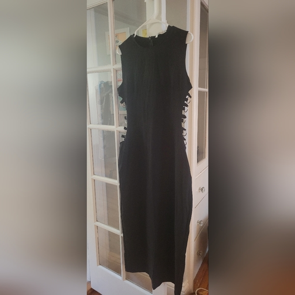 Zara black midi dress with side ring cut outs - Picture 3 of 5